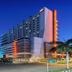 Harris Hotel And Conventions Kelapa Gading Jakarta